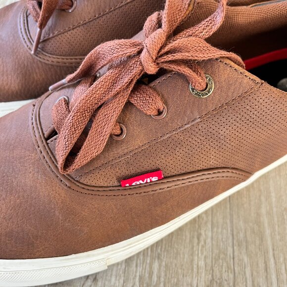 Mens Levi Classic Brown Ethan Lowtop Sneaker - 13 - Picture 9 of 11